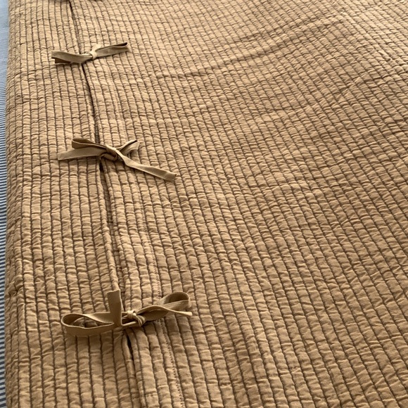 COPY - Joma New Zealand Wool Comforter/Duvet with Custom SDH Duvet Cover, 70” x… - Picture 4 of 7